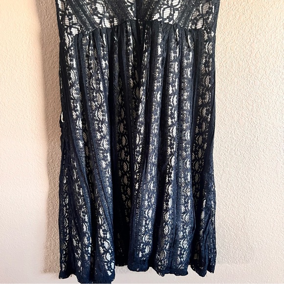 Anthropologie Moulinette Soeurs Black Lace Fit & Flare Cocktail Dress Size Small - Picture 10 of 12